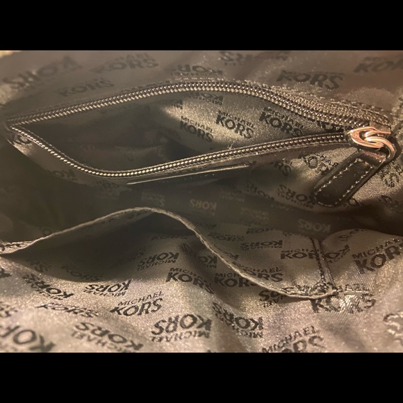 Michael Kors purse - Picture 2 of 2